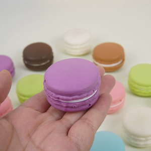 Présentoir de macarons 3D réalistes simulés pour décoration intérieure DIY sur le thème de l'amour - Product Image 6