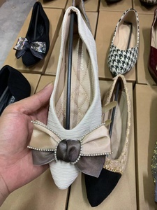 Zapatos planos de mujer Moda Punta estrecha Arco Cucharón Zapatos un Slip-on Mocasines de suela blanda al por mayor - Product Image 5
