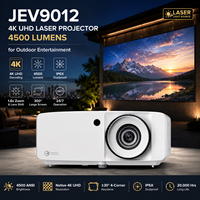Projecteur laser 4K UHD Optoma JEV9012 avec conception anti-poussière IP6X, 4500 lumens, performances fiables et idéal pour le jardin