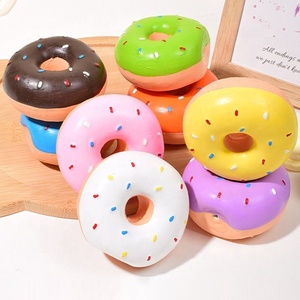 Çok renkli karikatür Donut lateks köpek çiğnemek oyuncak komik ses interaktif güvenlik Pet oynarken gıcırtılı halka oyuncaklar - Product Image 5