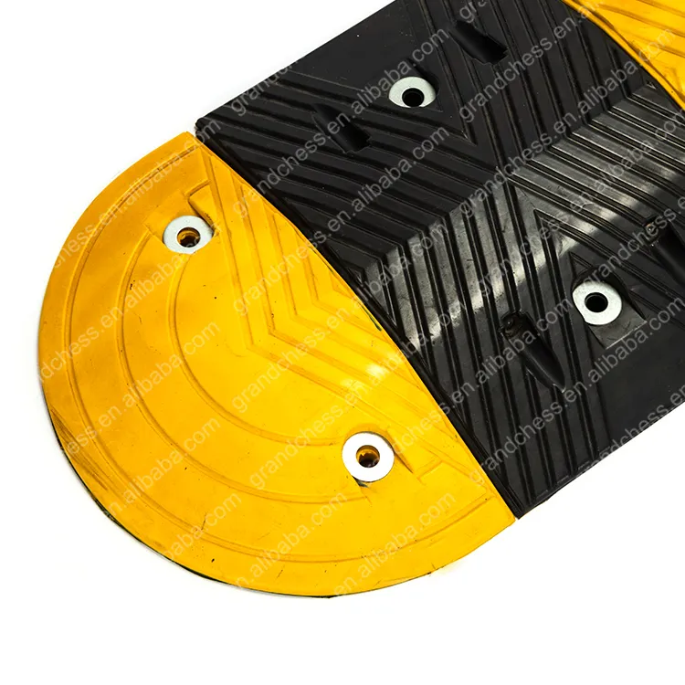 Yellow   Black Road Speed Hump Plastic Speed Bumps