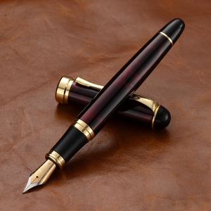 <span class=keywords><strong>Penna</strong></span> <span class=keywords><strong>Stilografica</strong></span> di Lusso Personalizzata dal Design Esclusivo per Aziende <span class=keywords><strong>con</strong></span> Logo e <span class=keywords><strong>Nome</strong></span> Personalizzati in Metallo per Calligrafia - Product Image 2