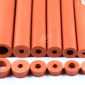 Tube en silicone fabricant imprimante <span class=keywords><strong>mousse</strong></span> Tube en silicone rouleau extrusion isolation thermique <span class=keywords><strong>tuyau</strong></span> en caoutchouc résistant aux hautes températures - Product Image 5