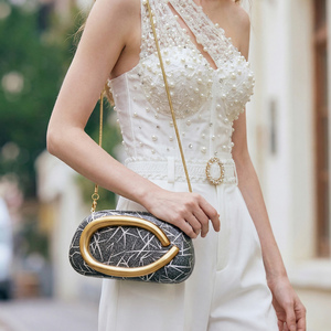 Bolsos <span class=keywords><strong>de</strong></span> <span class=keywords><strong>Mano</strong></span> Elegantes <span class=keywords><strong>de</strong></span> PU <span class=keywords><strong>para</strong></span> Mujer, Bolso <span class=keywords><strong>de</strong></span> Hombro, Nuevo Bolso <span class=keywords><strong>de</strong></span> Noche Cruzado <span class=keywords><strong>de</strong></span> Lujo Ligero, Moderno <span class=keywords><strong>para</strong></span> Mujer, Bolso Elegante <span class=keywords><strong>para</strong></span> <span class=keywords><strong>Bodas</strong></span> y Fiestas - Product Image 3