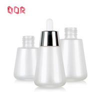 Flacon compte-gouttes en verre conique opaque blanc de 50 ml en velours givré + Impression numérique pour l'huile essentielle de galbanum