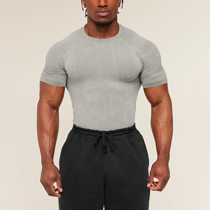 OEM-<span class=keywords><strong>Service</strong></span> Herren Nahtloses Atmungsaktives Top Schnell Trocknendes Sport-Hybrid-T-Shirt Kurze Raglan-Ärmel Rundhalsausschnitt Figurbetontes Basic Plain Gym T-Shirt - Product Image 1