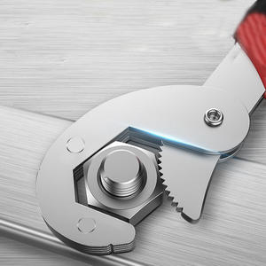 Ensemble d'outils de <span class=keywords><strong>clé</strong></span> <span class=keywords><strong>à</strong></span> molette multifonctionnelle réglable pour la maison avec <span class=keywords><strong>clé</strong></span> <span class=keywords><strong>à</strong></span> tuyau et <span class=keywords><strong>clé</strong></span> <span class=keywords><strong>à</strong></span> molette Fabriqué en Chine - Product Image 2