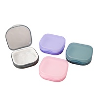 Boîte de rangement portable en plastique pour aligneurs transparents, miroir intégré, étui de protection pour protège-dents, support fin et ventilé pour appareils dentaires invisibles
