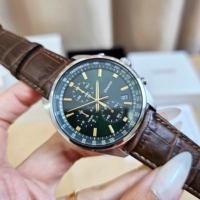 Grosir Jam Tangan Chronograph Kuarsa Pria Jam Tangan Seikot Olahraga Bisnis Kulit Buaya Coklat Dial Hijau Tiga Mata 385P1