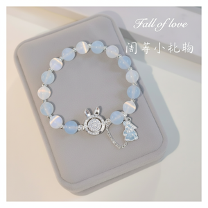 Eleganti braccialetti e braccialetti di perle eleganti da donna di tendenza alla moda con Design a cuore in pietra e foglia vendita all'ingrosso - Product Image 1