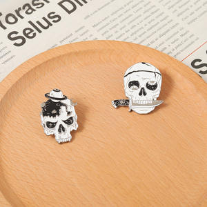 Заводская оптовая продажа, брошь в виде черепа, черная голова кошки, темный нож, металлическая мягкая эмалированная булавка на лацкан - Product Image 5