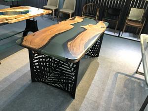 Mesa de Comedor de Resina Epoxi y Madera Hecha a Mano, Color Verde Oscuro, Estilo Lujoso y Elegante, con Esquinas Redondeadas, Ideal para el Hogar - Product Image 2