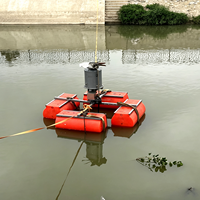 Évaporateur mécanique flottant pour le traitement des eaux salées de réservoirs de rejets miniers à haute salinité, améliorant l'efficacité de l'évaporation des bassins