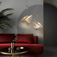 Chambre nordique personnalité Bar escaliers Loft Villa lustre beau papillon monde noël lampes suspendues éclairage doux