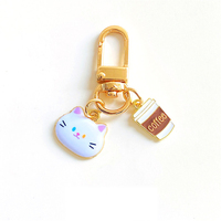 Porte-clés en métal émaillé personnalisé avec logo de dessin animé, mode, chat mignon, accessoires suspendus pour le café, pendentif, porte-clés personnalisé pour sacs