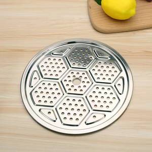 Grille de cuisson vapeur ronde en acier inoxydable 26cm-68cm, magnétique, épaissie et perforée pour cuiseurs vapeur - Product Image 1