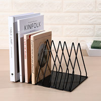 En gros, petits supports de livres triangulaires décoratifs en fer forgé, design simple et moderne, pour bibliothèque, disques vinyles et classement de bureau, autoportants