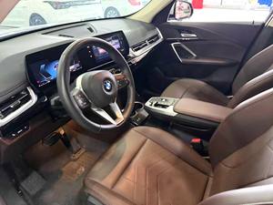 BMW X1 2.0L (1.5T) 2023 Usata, Acquista l'Eleganza di BMW Usate a un Prezzo Più Conveniente, Lusso BMW a Costi Accessibili - Product Image 4