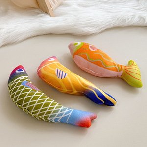 Produttore all'ingrosso stile cartone animato giocattoli da masticare gatto peluche a forma di pesce interattivo giocattoli per animali con erba gatta - Product Image 5