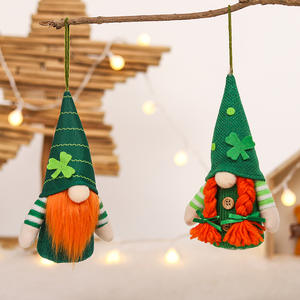Gnomes du jour de la Saint-Patrick avec lumières, chapeau à paillettes, ornements en peluche du jour de la Saint-Patrick avec trèfle, décorations de table pour la maison - Product Image 3
