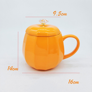 Tasse à café en céramique décorative pour Halloween tasse crème blanche en forme de citrouille tasse à thé au lait et à l'eau pour le bureau et la maison - Product Image 6