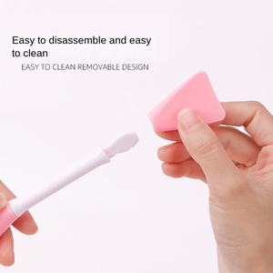 Brosse à masque à double tête Brosse <span class=keywords><strong>de</strong></span> massage nettoyante en TPE à double usage DIY frottis <span class=keywords><strong>de</strong></span> boue <span class=keywords><strong>film</strong></span> ajustant moule bâton outil <span class=keywords><strong>de</strong></span> beauté - Product Image 3