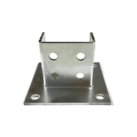 Base de poteau de montage solaire en acier HDG personnalisable, plaque de base carrée robuste pour système de support au sol de panneaux solaires photovoltaïques