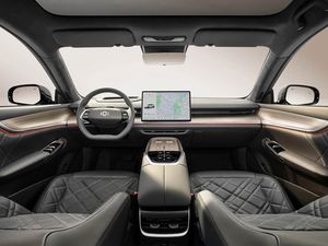 รถยนต์พลังงานใหม่ปี 2026 รถยนต์ Changan Qiyuan A07 รุ่นขยายระยะทาง รถยนต์ไฮบริดราคาประหยัด Qiyuan A07 รถยนต์ Czd สำหรับขาย - Product Image 5