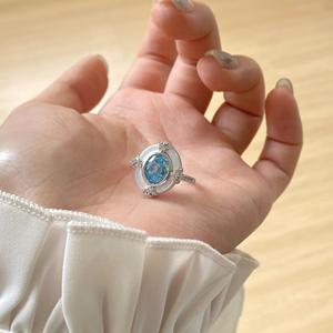 Bague Wenchi S925 en argent sterling, aquamarine, style médiéval vintage, incrustation de coquille blanche œuf de pigeon, design rivière du Rhin, ovale - Product Image 2