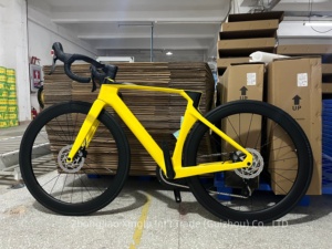 Vélo de route en fibre de carbone édition ultime, 24 vitesses, freins à double disque, conception de câblage interne pour la course compétitive en fibre de carbone - Product Image 6