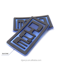 Écussons en PVC souple écologiques, directement de l'usine, badges d'équipe, logos en caoutchouc, écussons pour vêtements, support plat pour chapeaux, logo de marque personnalisé en feutre