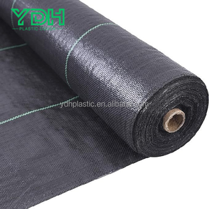 Tapis <span class=keywords><strong>anti</strong></span>-<span class=keywords><strong>herbe</strong></span> humide sur mesure pour le contrôle des mauvaises herbes Tissu géotextile tissé perméable à l'eau Plastique agricole UV - Product Image 6