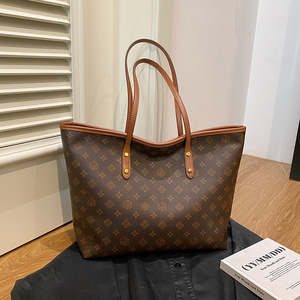 Sacs à main unisexes en cuir véritable de luxe, forme oreiller, version <span class=keywords><strong>Louis</strong></span>, logo personnalisé, sacs de créateurs de haute qualité de Hong Kong - Product Image 3