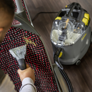 Limpiador de Extracción por Pulverización Karcher Puzzi 8/1, Extractor en Seco, Máquinas de Lavado de Autos para Limpieza de Cortinas y Alfombras - Product Image 3