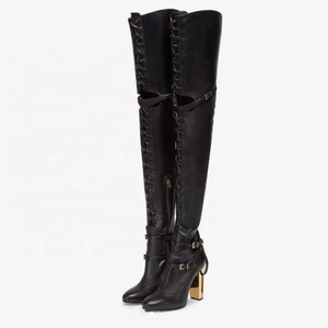 Botas de mujer negras con cordones, parte superior hueca y hebillas, de 10 cm, con tacón grueso y recortes, estilo botín largo, para desfile de moda - Product Image 3