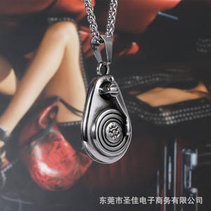 จี้ไทเทเนียมสไตล์จีนย้อนยุค ดีไซน์เครื่องเล่นแผ่นเสียงสุดเท่ สร้อยคอฮิปฮอปแนวร็อค  เครื่องประดับผู้ชายสุดฮิต รุ่น SP1030 - Product Image 5