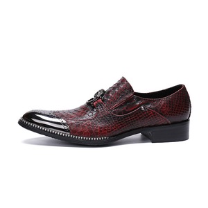 Chaussures habillées de luxe pour hommes, style Oxford plates à bout pointu en cuir bordeaux, à enfiler, pour l'automne, modèle tendance - Product Image 3