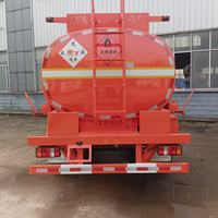 Camion-citerne de ravitaillement mobile 4x2, réservoir de carburant de 10,2 m³, citerne à huile en acier au carbone avec fonction de pompage pour chantier de construction