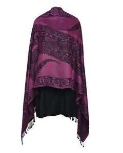 Écharpe longue en viscose tissée douce et respirante pour femme, avec un artisanat élégant, idéale pour un usage décontracté - Product Image 1
