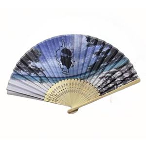 Éventails en bambou personnalisés imprimés numériquement Beckon pour les agences de voyage, les touristes, les promotions de vacances et les salons du voyage - Product Image 3