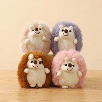 En gros, Mini hérisson mignon en peluche, porte-clés pendentif, poupée personnalisée, peluche douce de dessin animé, mascotte en peluche pour cadeau