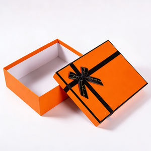 Scatole regalo in cartone con coperchio e base arancioni con logo personalizzato per confezioni regalo di candele - Product Image 4