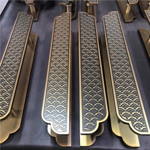 Poignée <span class=keywords><strong>de</strong></span> <span class=keywords><strong>porte</strong></span> sculptée Nuage Auspicieux Chinois en bronze jaune, quincaillerie pour <span class=keywords><strong>porte</strong></span> d'entrée <span class=keywords><strong>de</strong></span> villa <span class=keywords><strong>de</strong></span> luxe, club, verre et bois massif - Product Image 3