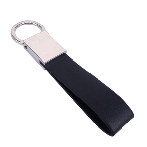 Porte-clés en cuir noir avec Logo en métal et lettre végétalienne - Product Image 4