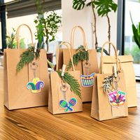 Porte-clés en caoutchouc souple durable pour le Mardi Gras, imprimés UV, cadeaux promotionnels personnalisés pour festivals