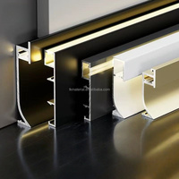 Leuchtende Moderne Hotel-Aluminiumlegierung LED-Sockelleistenleuchte Aufputz-Eckleuchte Umweltfreundlich Langlebig Wasserbeständig Einfach Matt