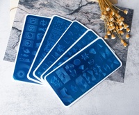 QS Marque Nouvelle Arrivée Nail Art Estampage Plaque Kit En Gros En Acier Inoxydable et En Plastique Fleur Conception Gel Outils Plaque Stocks
