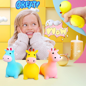 Juguetes Antiestrés de Jirafa, Juguetes para Apretar para Niños, Plástico Sezhicai - Product Image 2