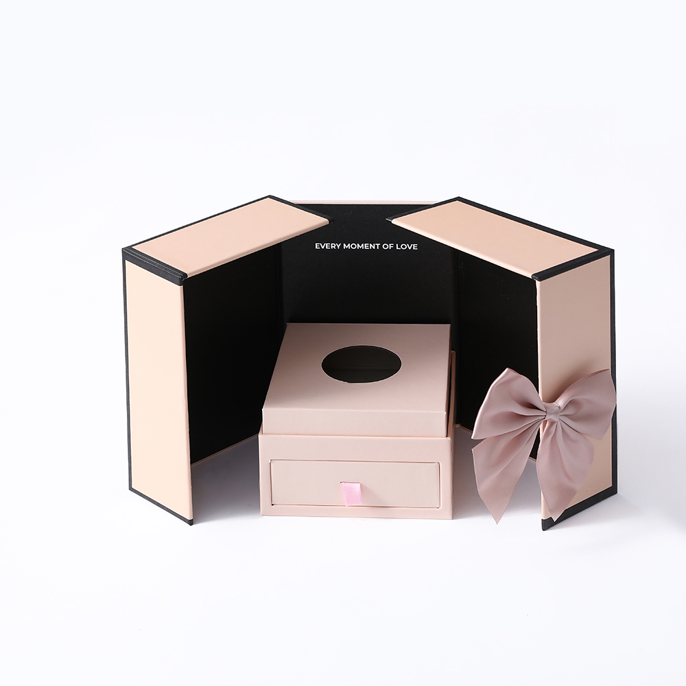 Caja rosa/vacía