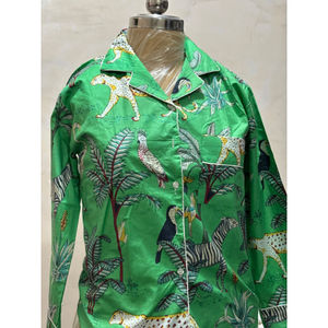 Camisetas de Manga Larga para Mujer, Estampado Personalizado de Bosques y Animales, Color Verde, 100% Algodón, Cómodas para Dormir, Precio al por Mayor - Product Image 3